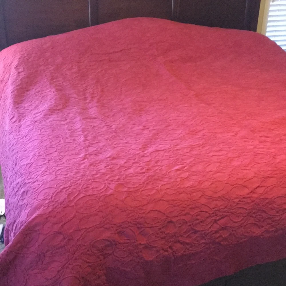 POTTERY BARN | Red King Floral Jacquard Cotton Blanket